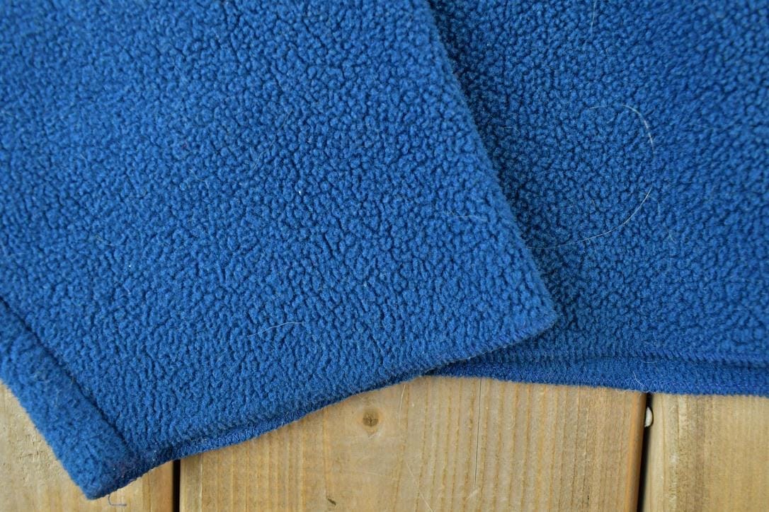 Vintage 1990s Fleece Dreams Martha's Vineyard Outdoorsman Sweater Women's M from propervintagecanada