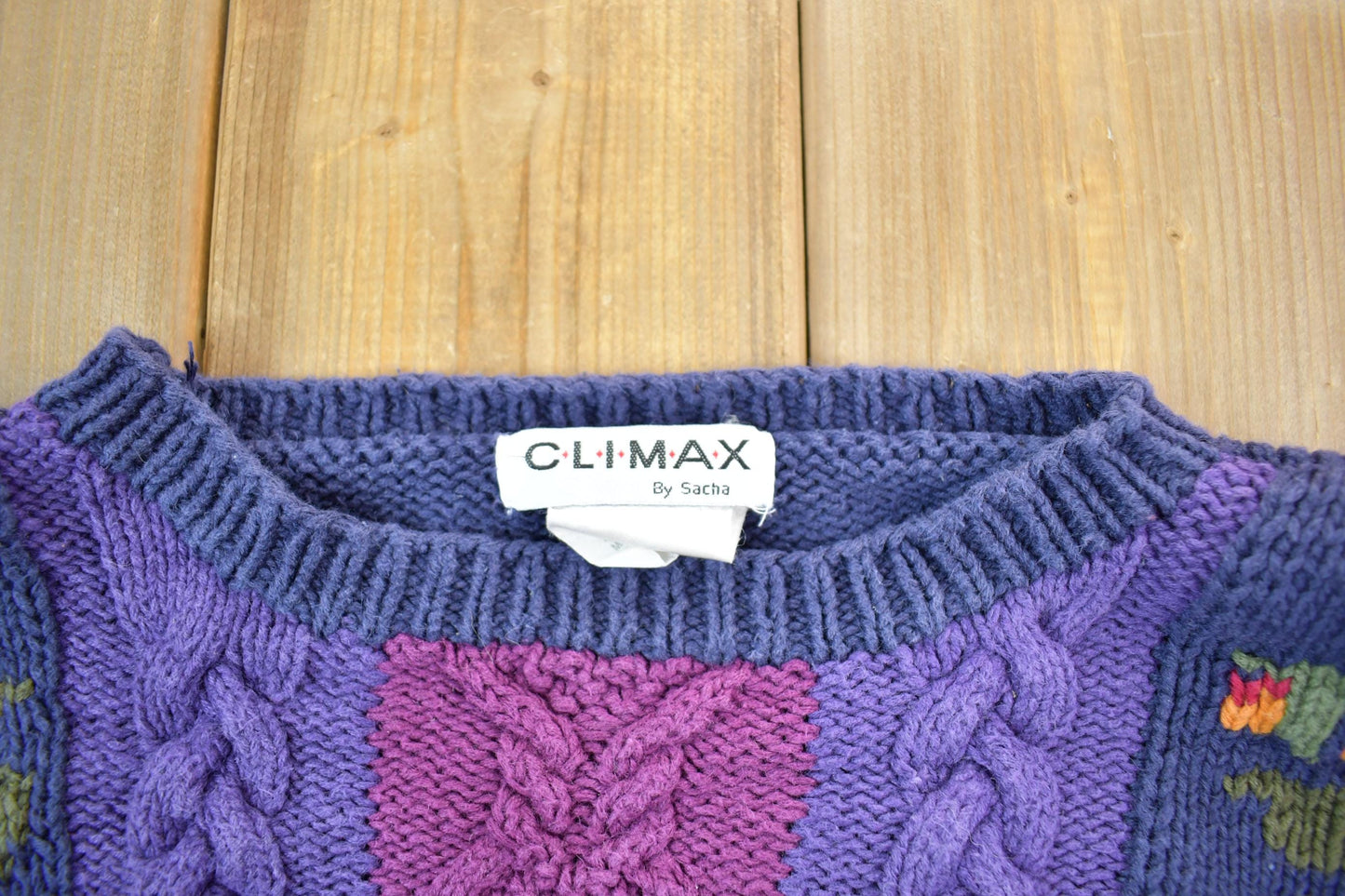 Vintage 1990s Floral Cable Knit Crewneck Sweater Women's S from propervintagecanada