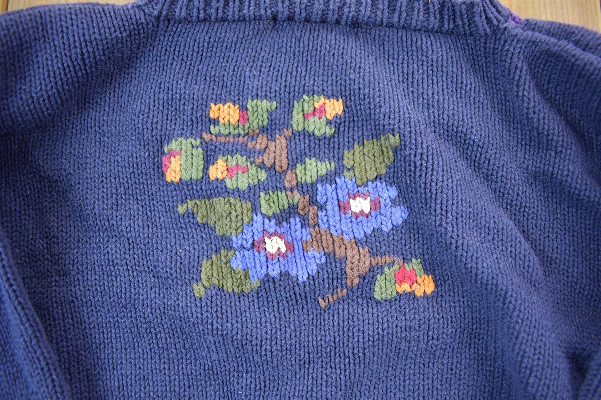 Vintage 1990s Floral Cable Knit Crewneck Sweater Women's S from propervintagecanada