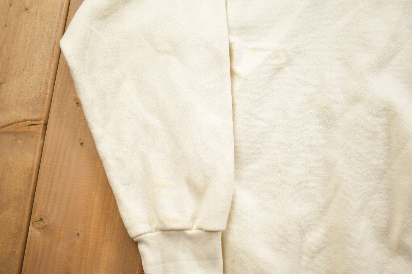 Vintage 1990s Floral Theme Crewneck Sweater Men's Large from propervintagecanada