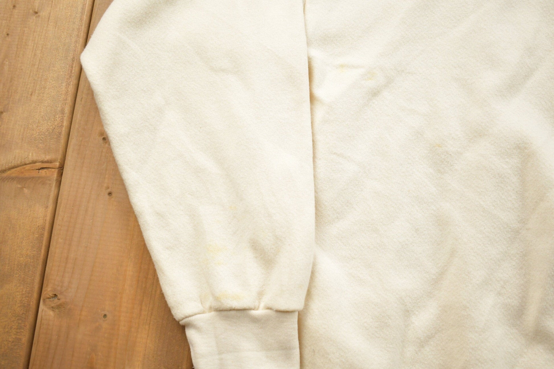 Vintage 1990s Floral Theme Crewneck Sweater Men's Large from propervintagecanada