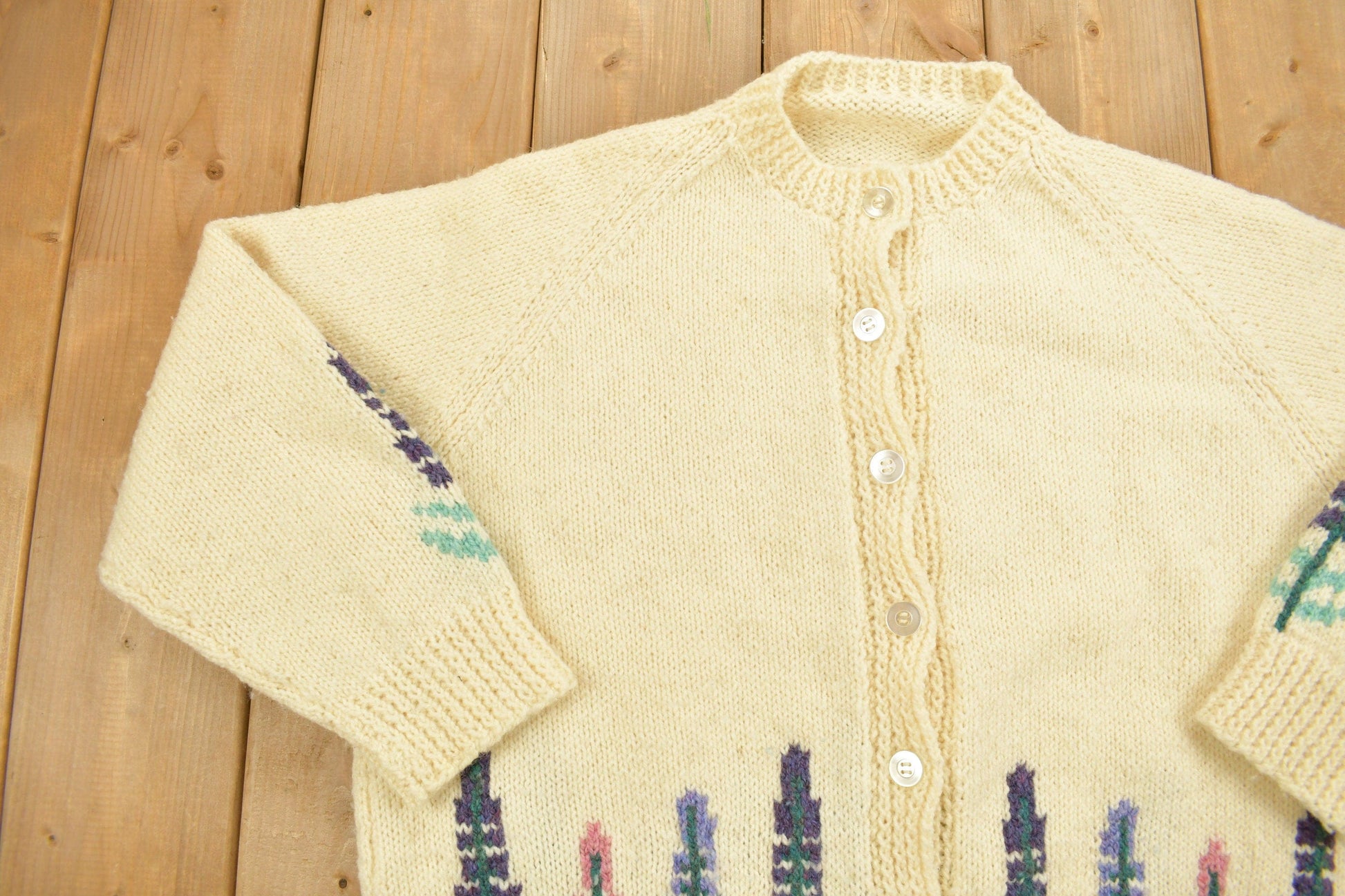 Vintage 1990s Floral Theme Knit Cardigan Sweater Women's M from propervintagecanada