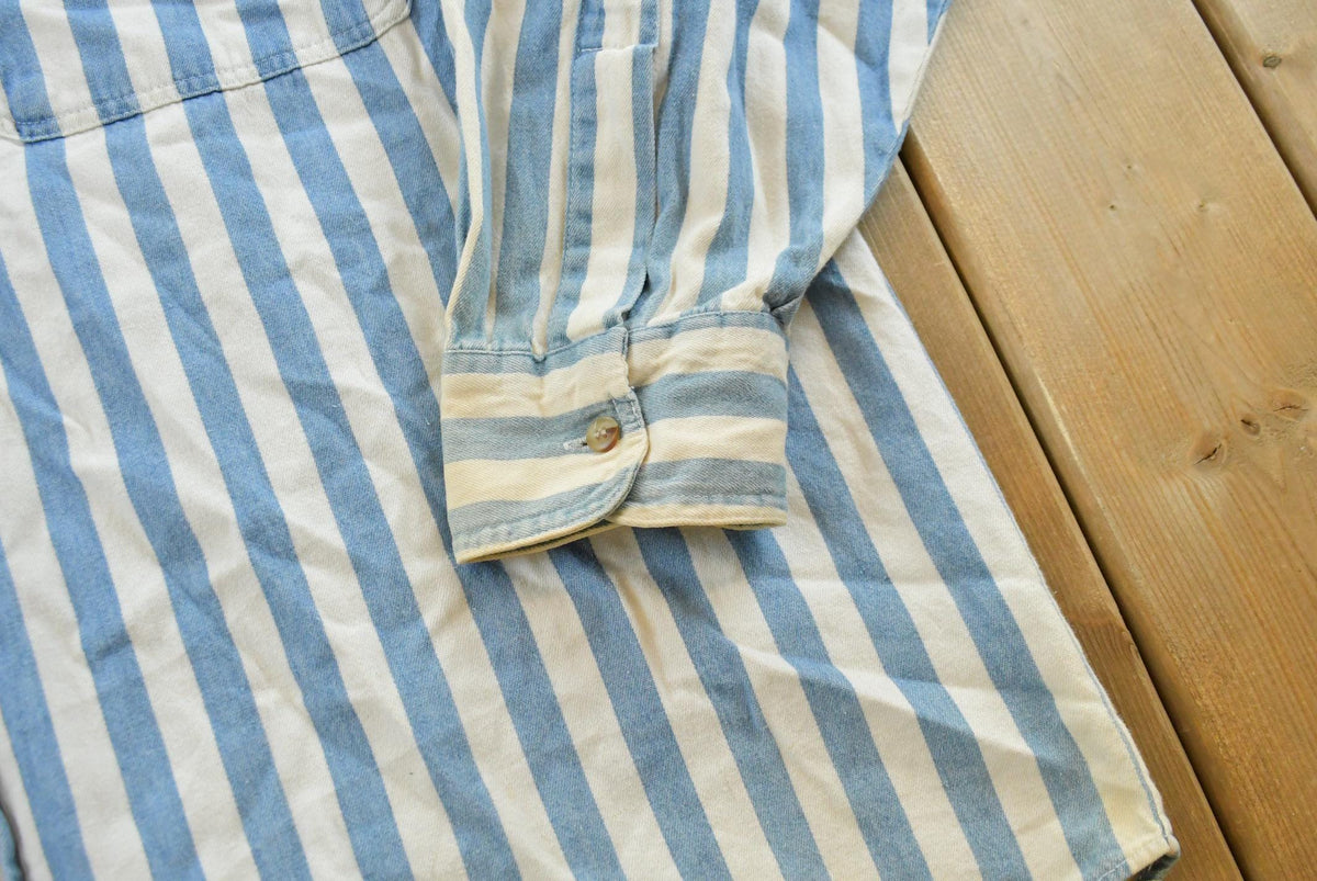 Vintage 1990s Fluid Blues Striped Flannel Hooded Button Up Shirt Mens XL from propervintagecanada