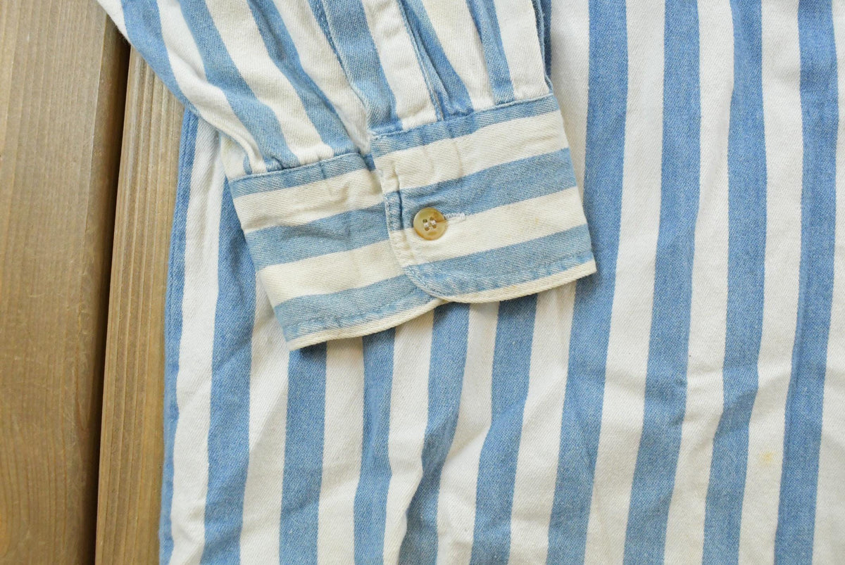 Vintage 1990s Fluid Blues Striped Flannel Hooded Button Up Shirt Mens XL from propervintagecanada