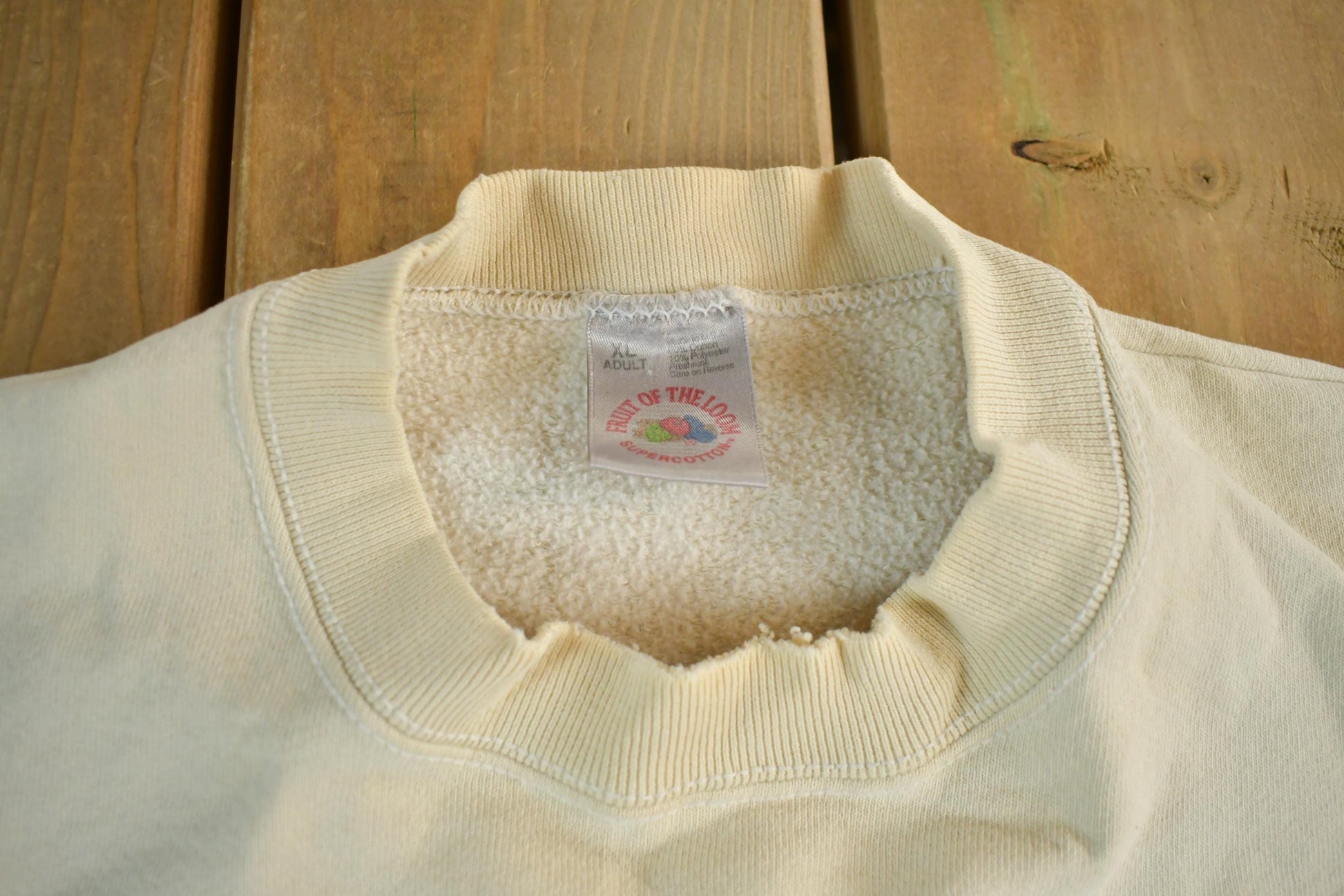 Vintage 1990s Flying Beaver Bar Grill Crewneck Sweatshirt Mens XL from propervintagecanada