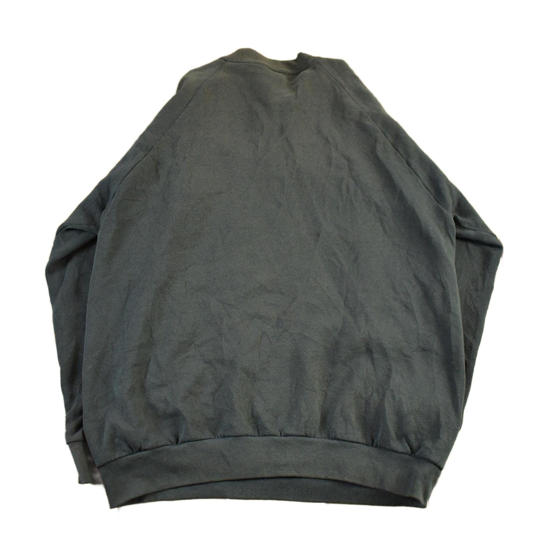 Vintage 1990s Fruit of the Loom Black Crewneck Sweatshirt Men's Large from propervintagecanada