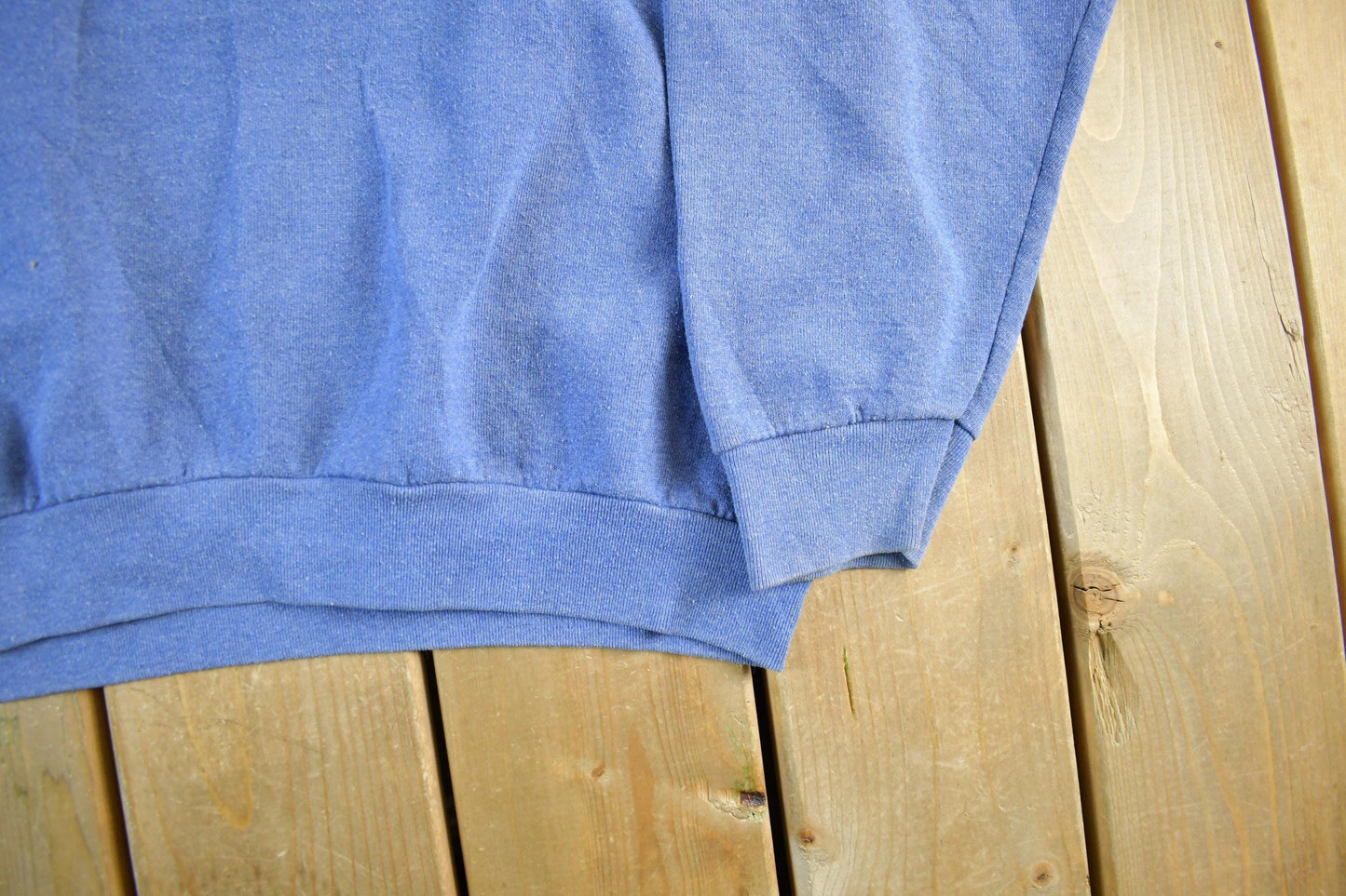 Vintage 1990s Fruit Of The Loom Blank Crewneck Sweatshirt Men's XL from propervintagecanada