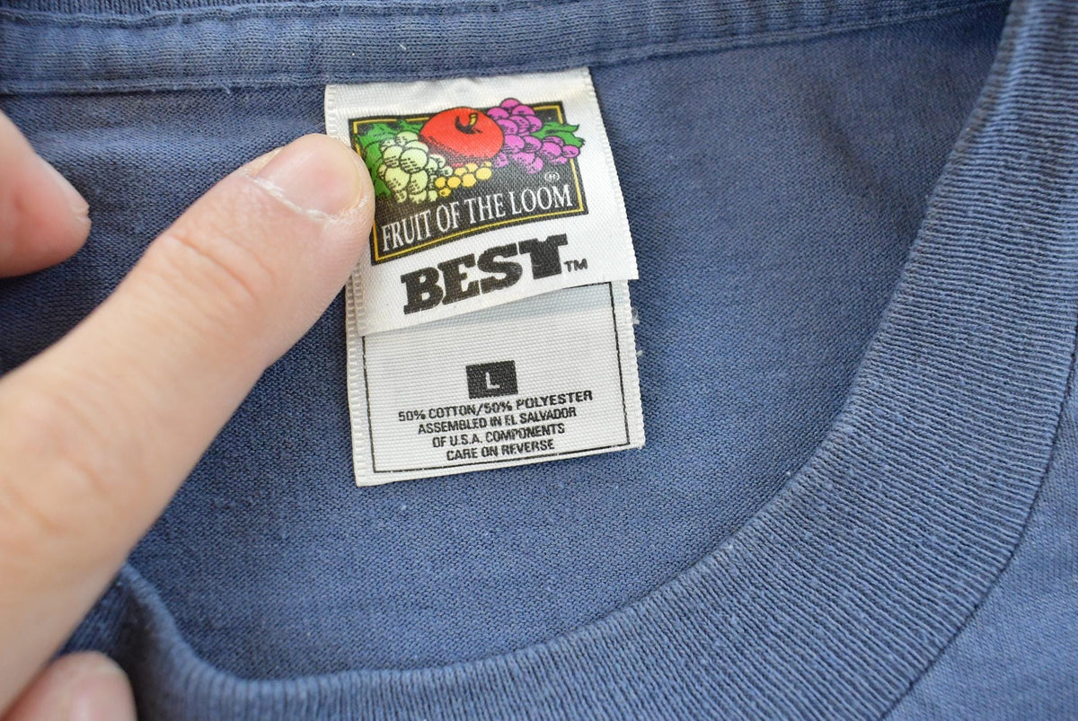 Vintage 1990s Fruit of the Loom Blank Pocket T-Shirt Men's 2XL Men's Large from propervintagecanada