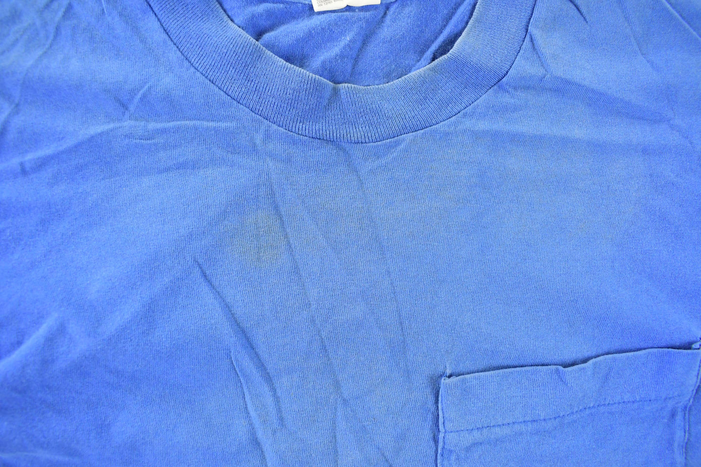 Vintage 1990s Fruit of the Loom Blank Pocket T-Shirt Men's Medium from propervintagecanada
