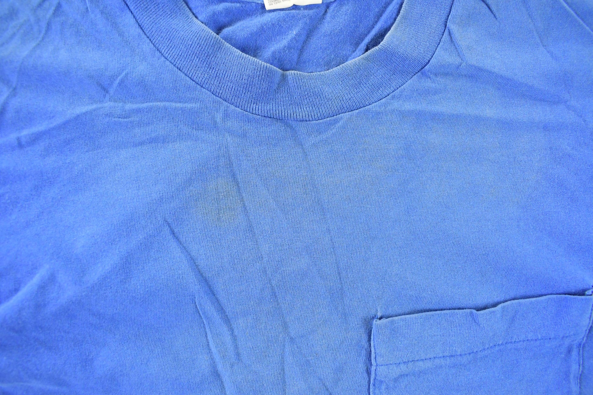Vintage 1990s Fruit of the Loom Blank Pocket T-Shirt Men's Medium from propervintagecanada