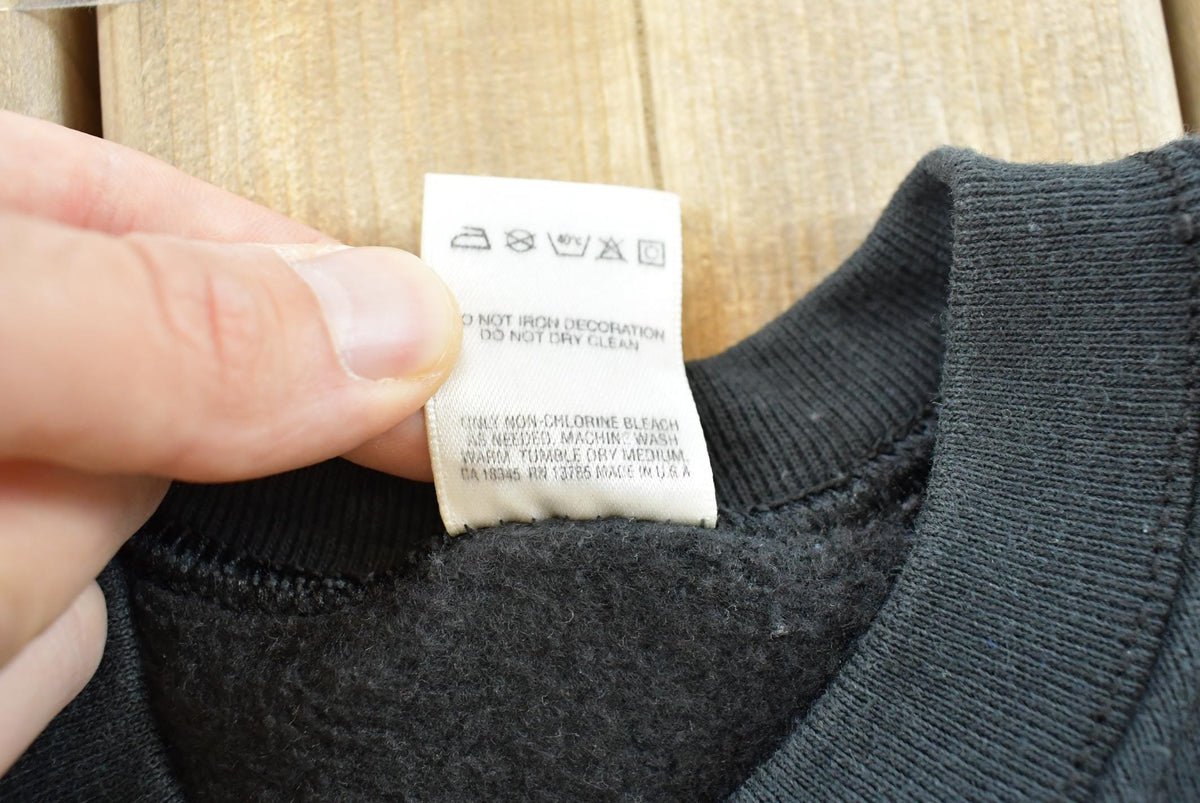 Vintage 1990s Fruit of the Loom Blank Raglan Crewneck Sweatshirt Men's L from propervintagecanada