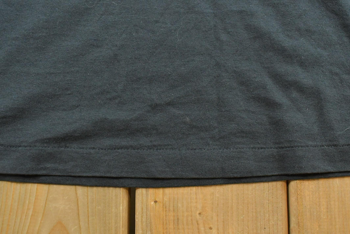 Vintage 1990s Fruit of the Loom Dragon Gate Souvenir T-Shirt Men's XL from propervintagecanada