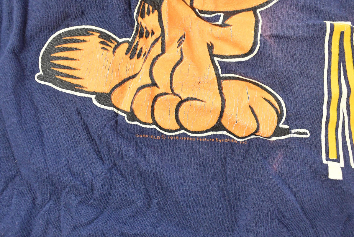 Vintage 1990s Garfield Michigan Wolverines Collegiate T-Shirt Men's L from propervintagecanada