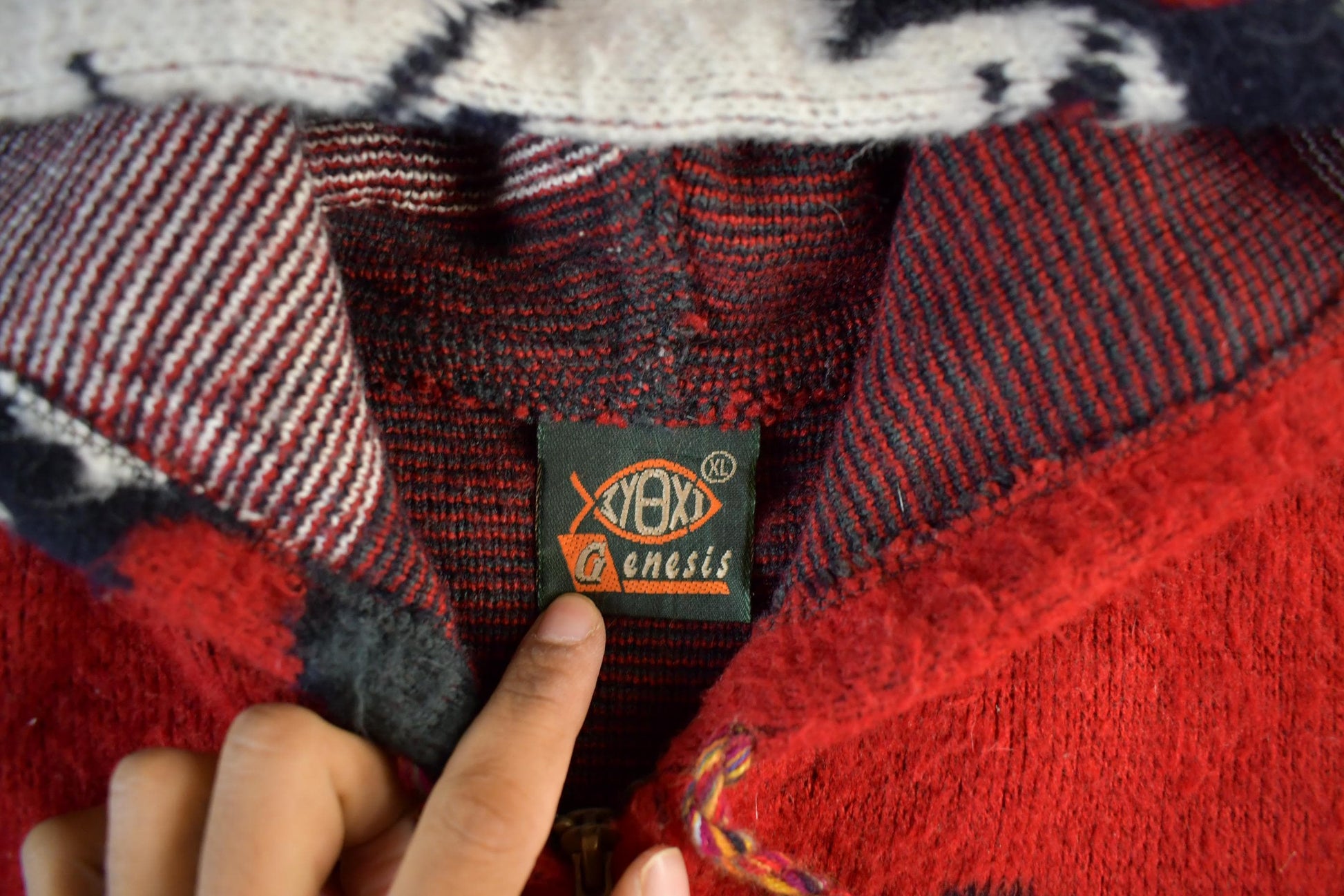 Vintage 1990s Genesis Wolf Ecuadorian Wool Knit Full Zip Hooded Sweater Men's XL from propervintagecanada