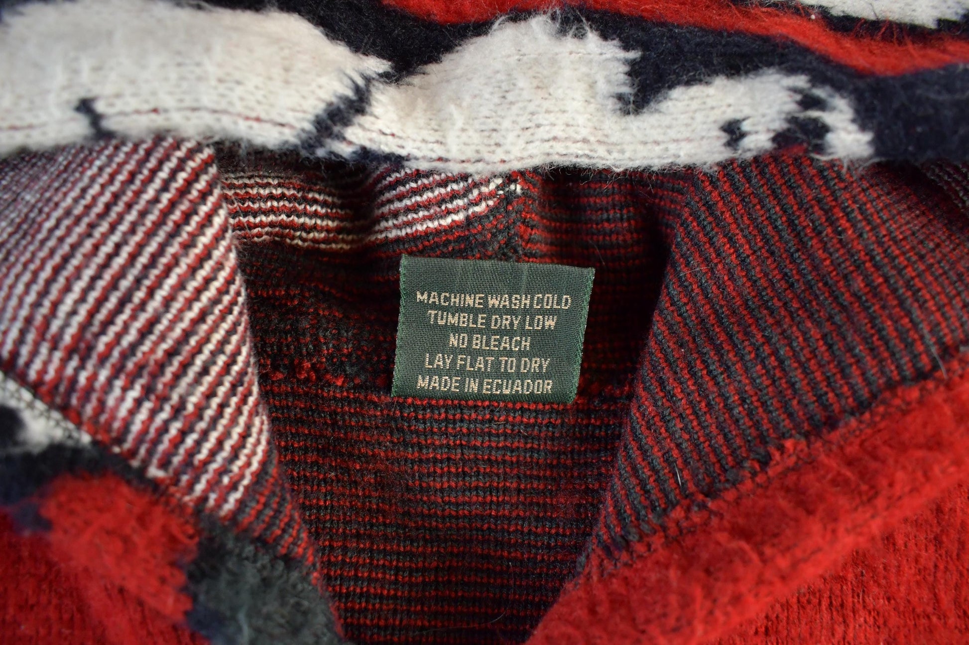 Vintage 1990s Genesis Wolf Ecuadorian Wool Knit Full Zip Hooded Sweater Men's XL from propervintagecanada