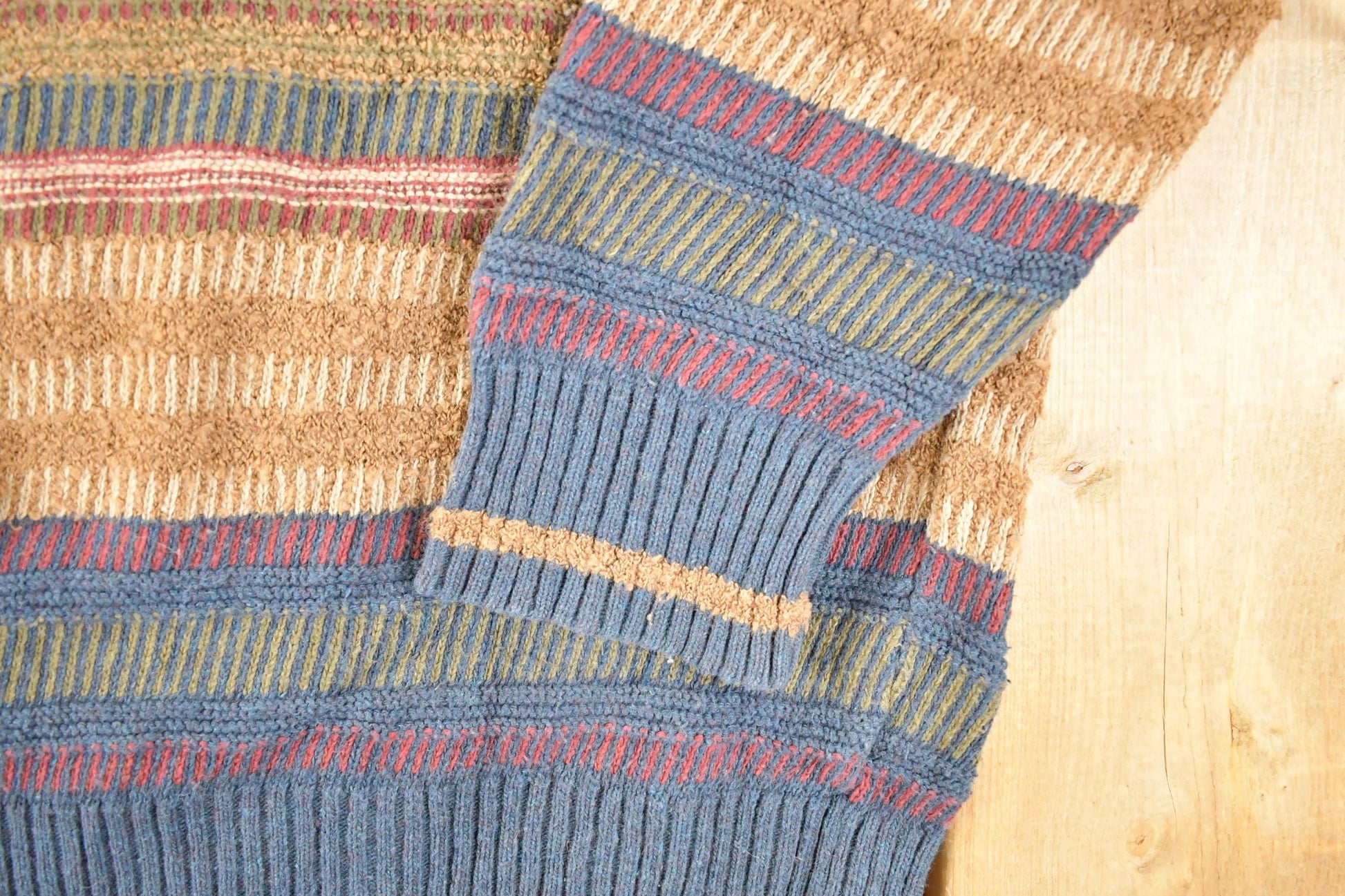 Vintage 1990s Geoffrey Beene Striped Knit Crewneck Sweater Mens M from propervintagecanada