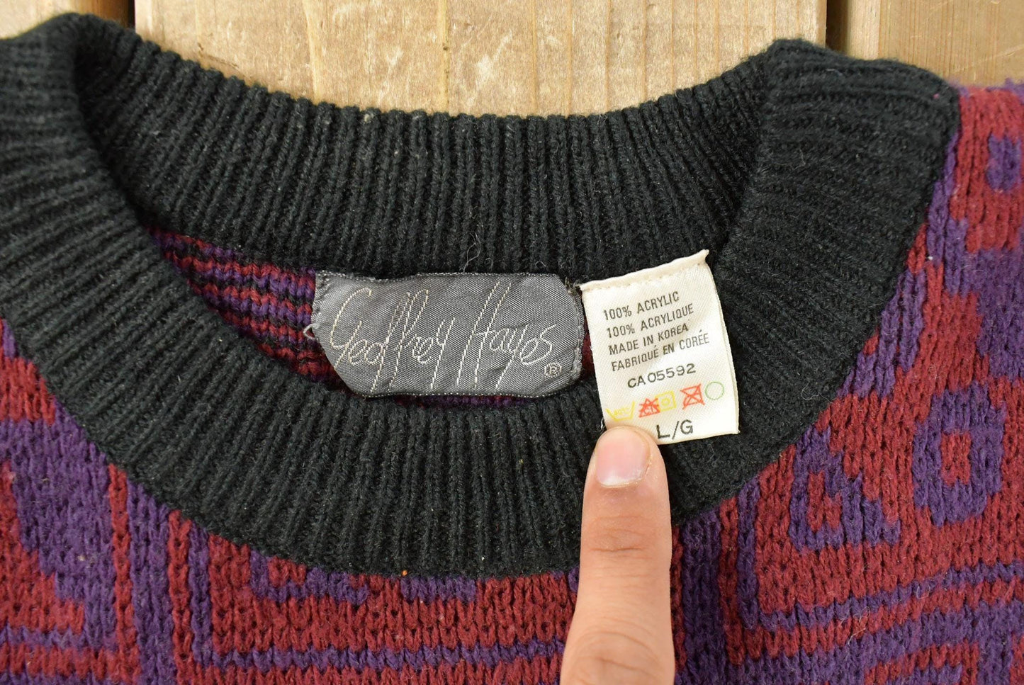 Vintage 1990s Geoffrey Hayes Knit Crewneck Sweater Mens L from propervintagecanada