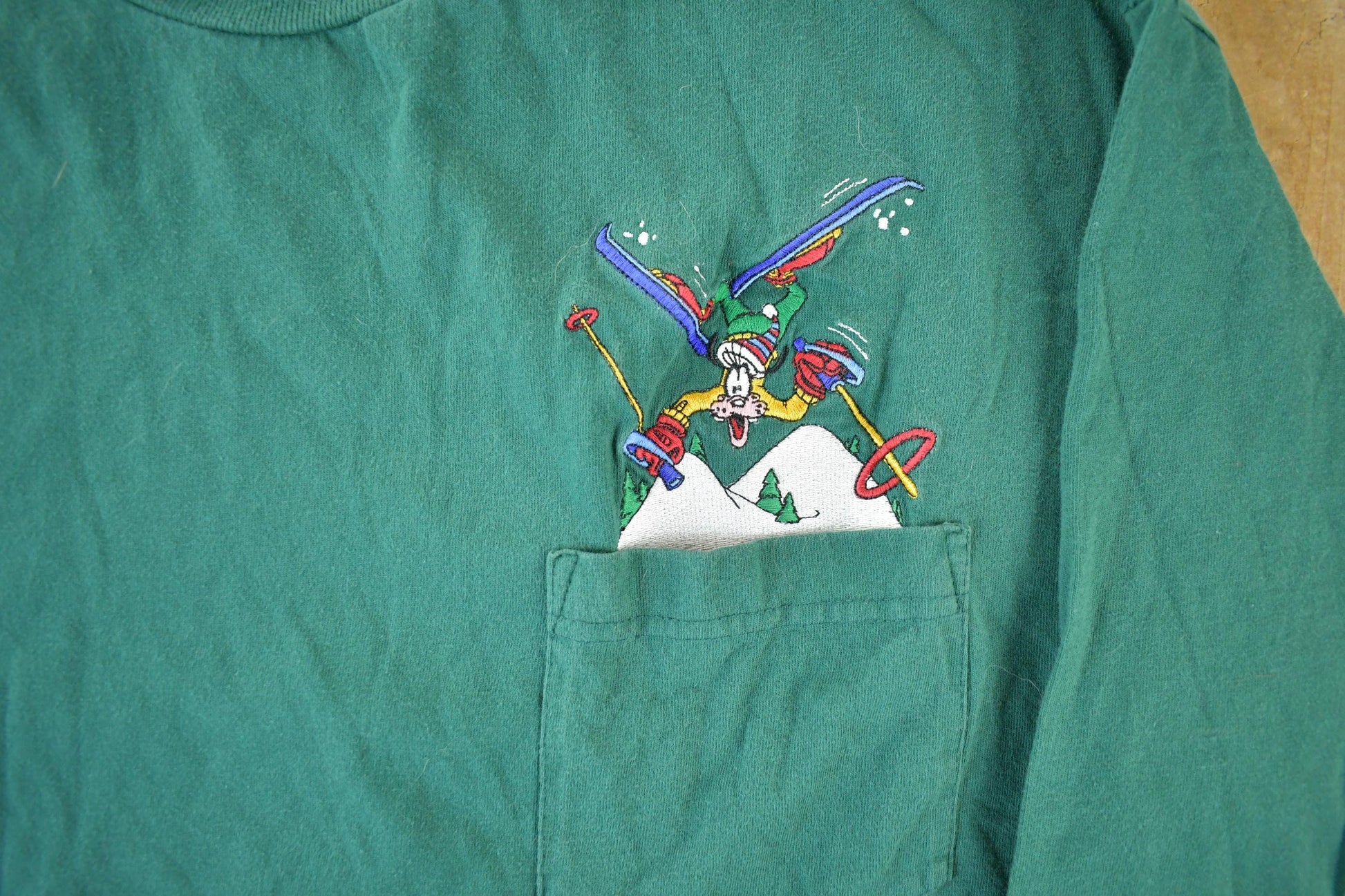 Vintage 1990s Goofy Skiing Disney Long Sleeve T Shirt Men's Large from propervintagecanada