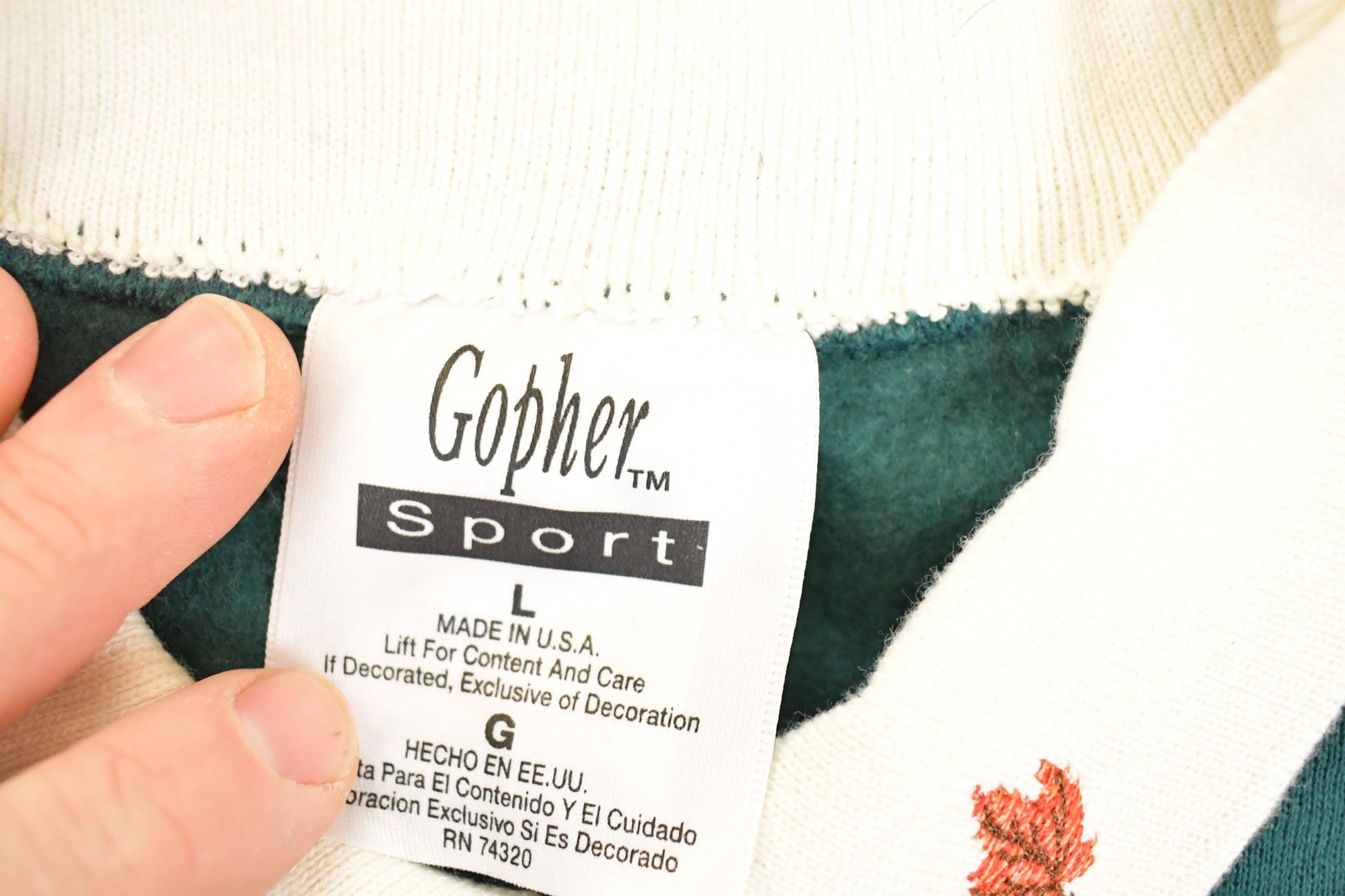 Vintage 1990s Gopher Sport Collared Leaf Design Graphic Print Collared Sweatshirt Women's L from propervintagecanada