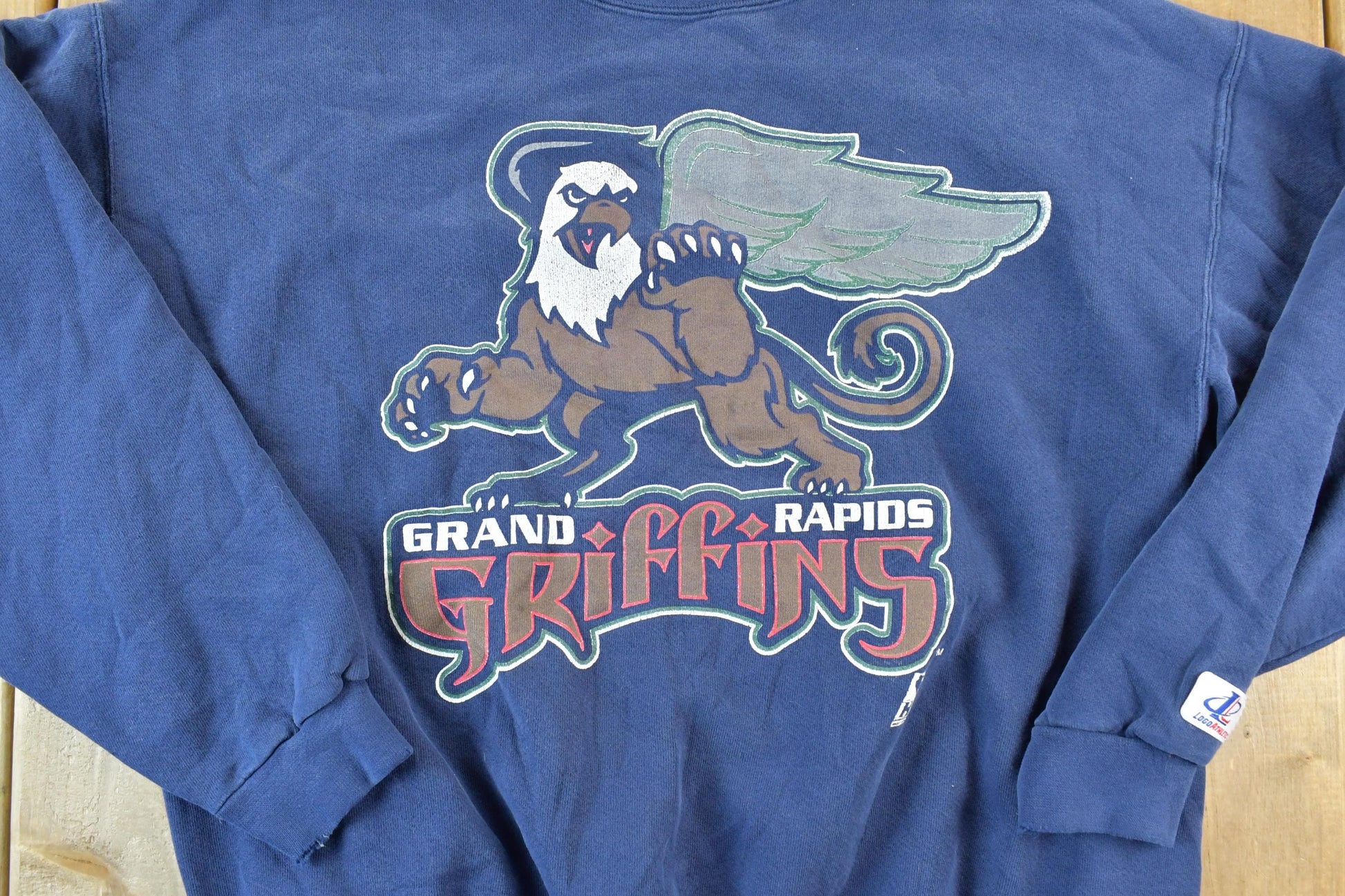 Vintage 1990s Grand Rapids Griffins AHL Sportswear Crewneck Men's XL from propervintagecanada
