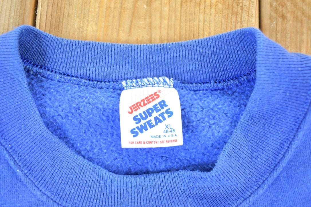 Vintage 1990s Great Bear Crewneck Sweatshirt Mens M from propervintagecanada