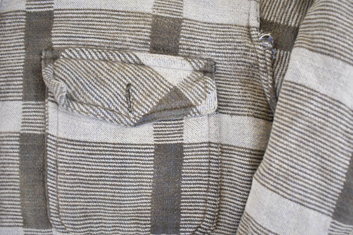 Vintage 1990s Great Canadian Rugged Wear Plaid Button Up Heavyweight Shirt Men's M from propervintagecanada
