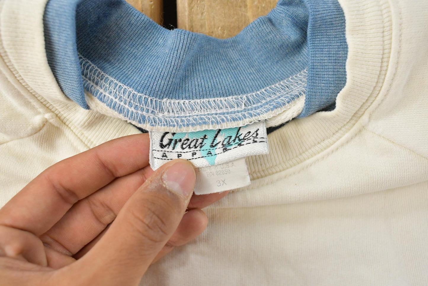 Vintage 1990s Great Lakes Floral Nature Graphic Crewneck Sweatshirt Women's 3X from propervintagecanada