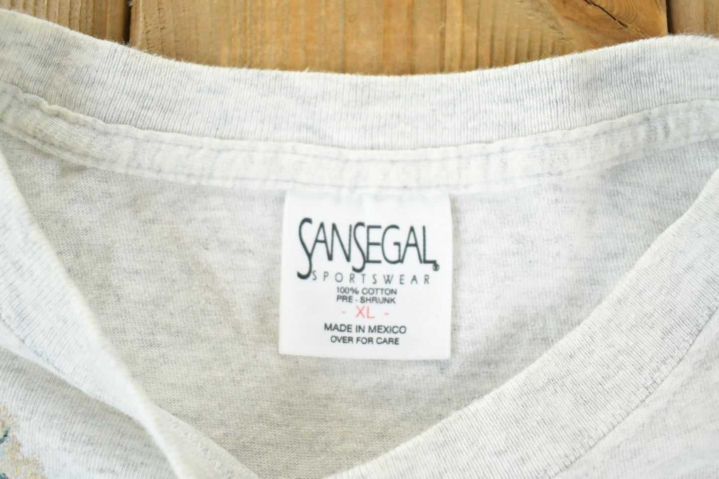 Vintage 1990s Great Smoky Mountains Bear Graphic T-Shirt Men's XL from propervintagecanada