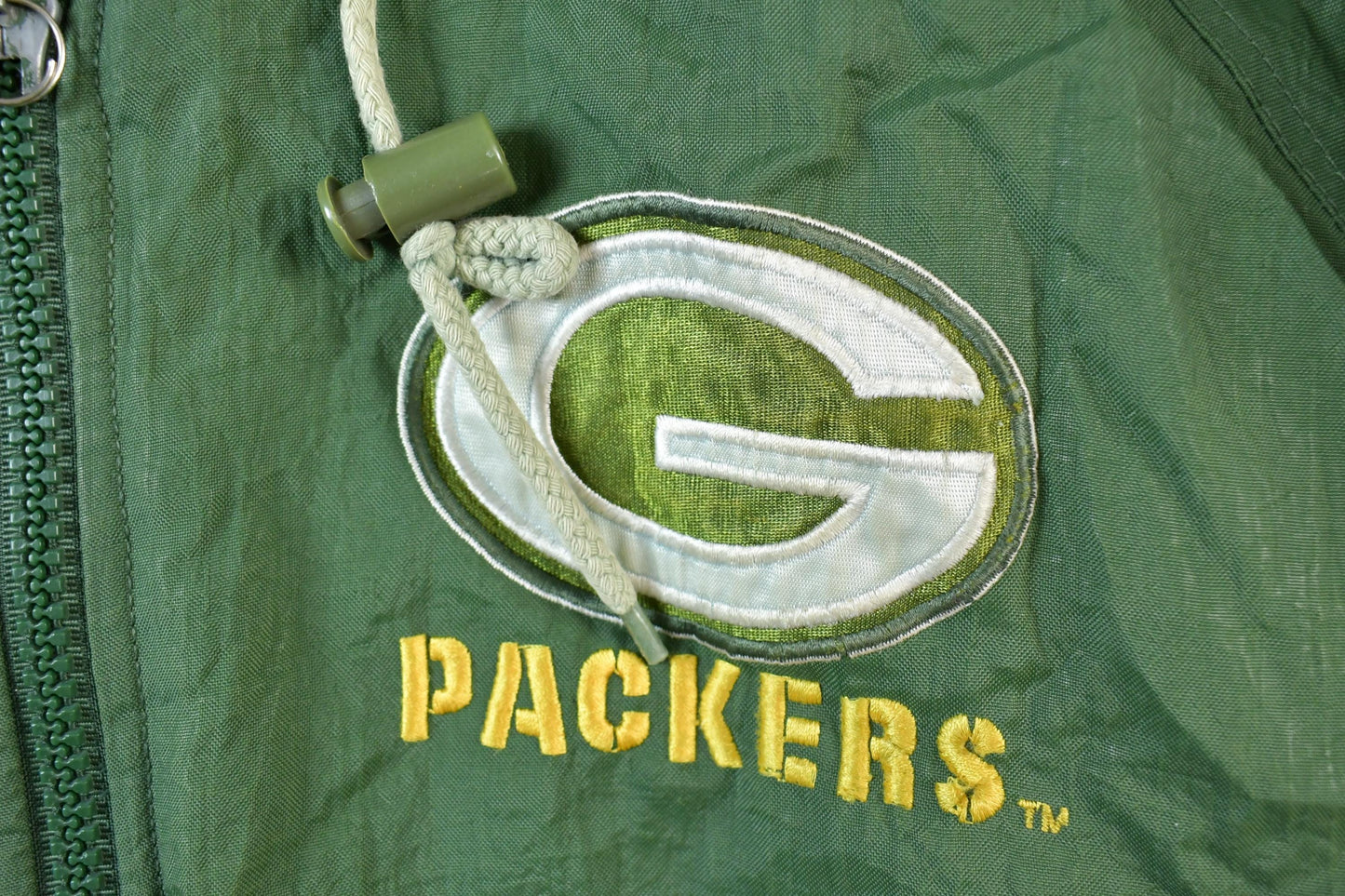 Vintage 1990s Green Bay Packers Hooded NFL Football Jacket Men's L from propervintagecanada