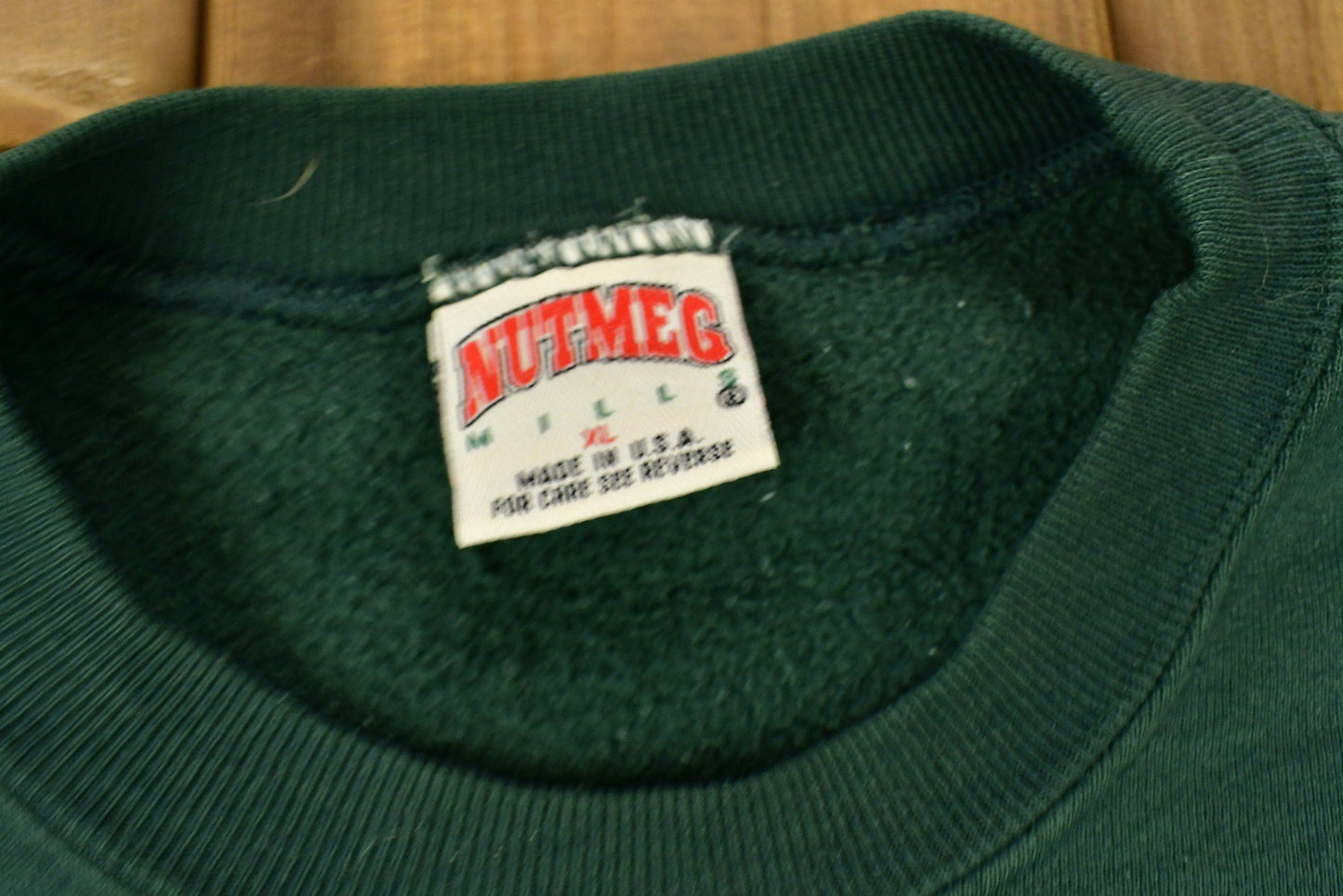 Vintage 1990s Green Bay Packers Member Club NFL Crewneck Sweatshirt Men's XL from propervintagecanada