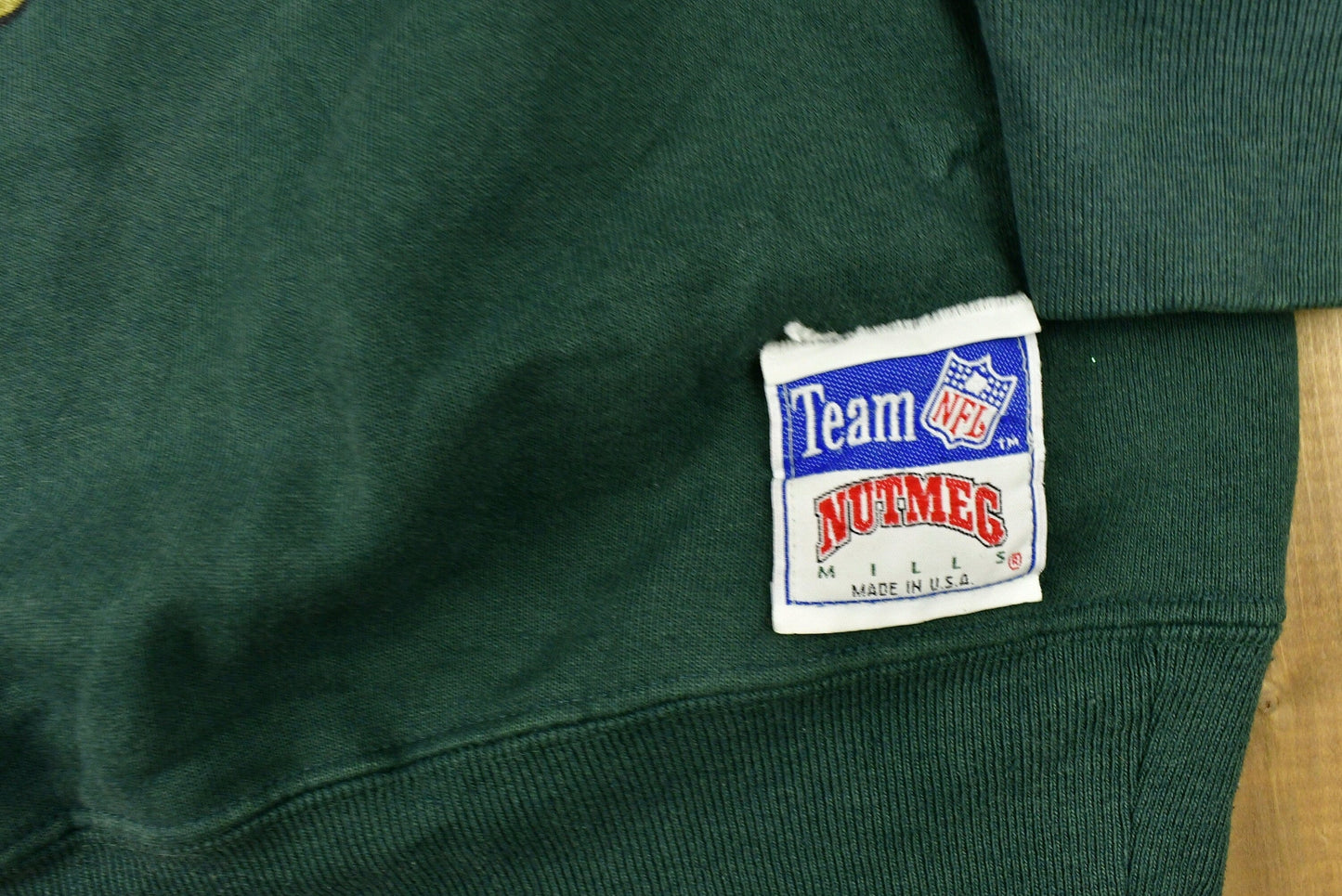 Vintage 1990s Green Bay Packers Member Club NFL Crewneck Sweatshirt Men's XL from propervintagecanada