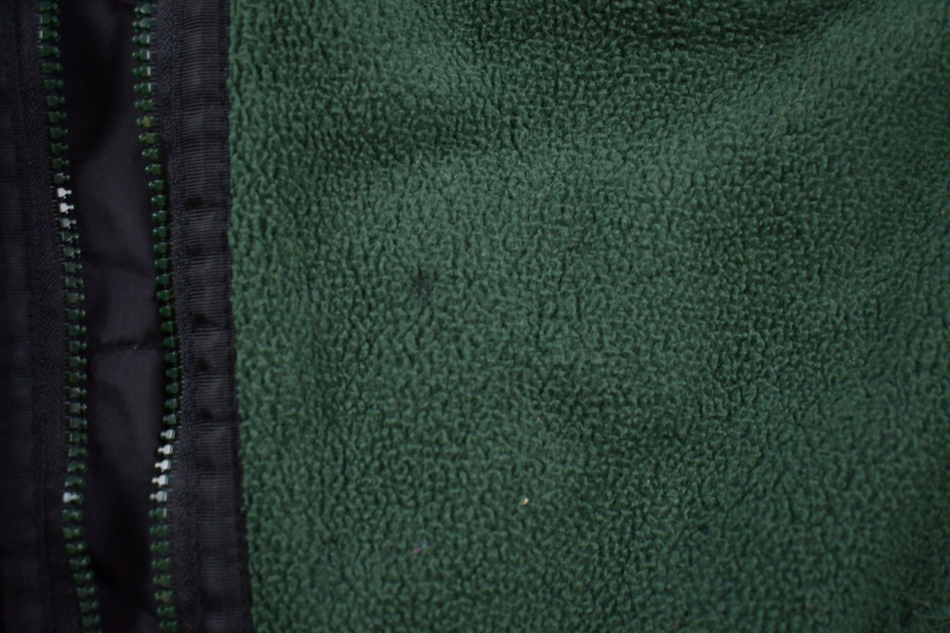 Vintage 1990s Green Bay Packers Mirage NFL Zip Fleece Jacket Men's 2XL from propervintagecanada