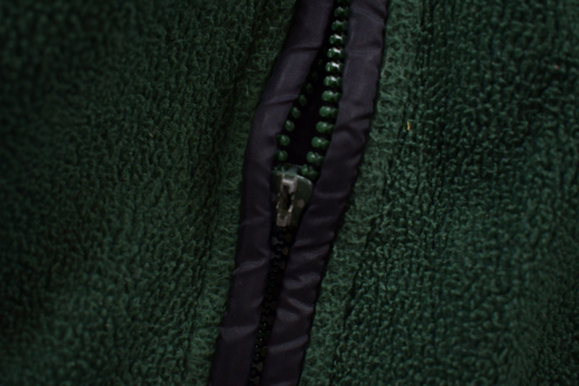 Vintage 1990s Green Bay Packers Mirage NFL Zip Fleece Jacket Men's 2XL from propervintagecanada