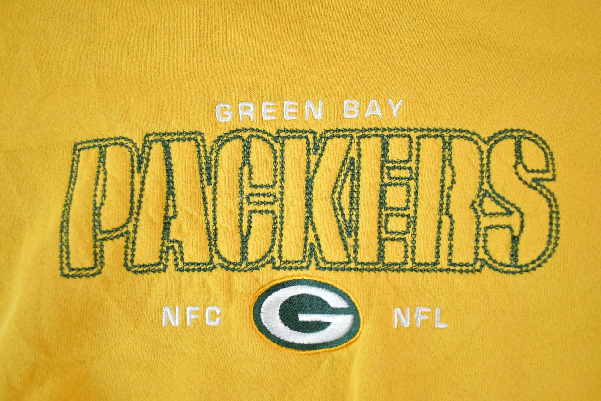 Vintage 1990s Green Bay Packers NFL Crewneck Sweatshirt Men's Large from propervintagecanada