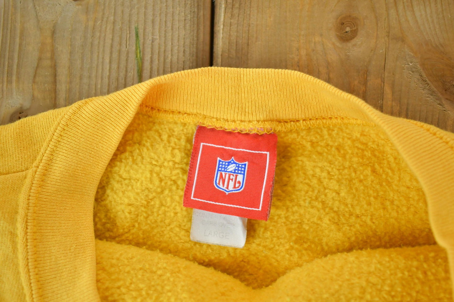 Vintage 1990s Green Bay Packers NFL Crewneck Sweatshirt Men's Large from propervintagecanada