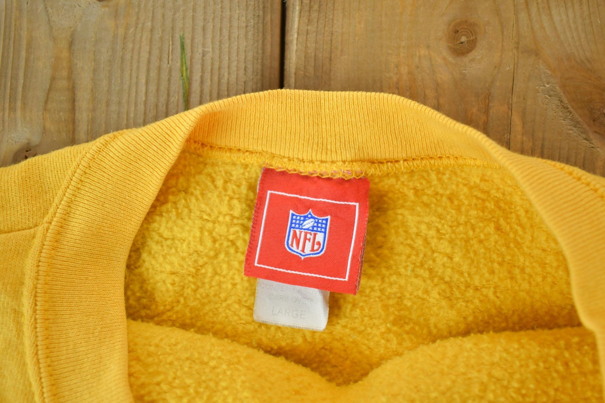 Vintage 1990s Green Bay Packers NFL Crewneck Sweatshirt Men's Large from propervintagecanada