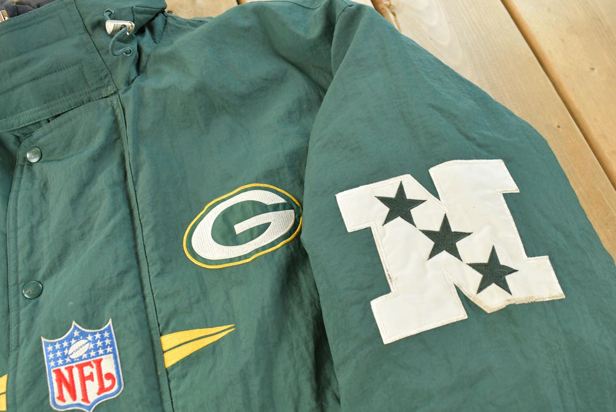 Vintage 1990s Green Bay Packers NFL Football Logo Athletic Pro Line Puffer Jacket Men's 2XL / 90s Sportswear / Wisconsin from propervintagecanada