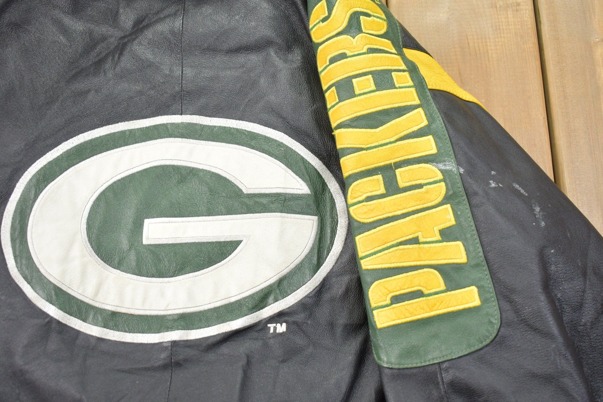Vintage 1990s Green Bay Packers NFL Leather Bomber Jacket Men's XL from propervintagecanada