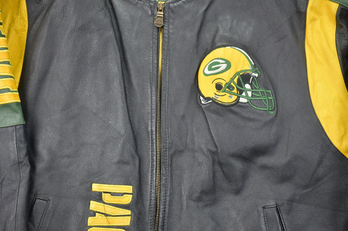 Vintage 1990s Green Bay Packers NFL Leather Bomber Jacket Men's XL from propervintagecanada