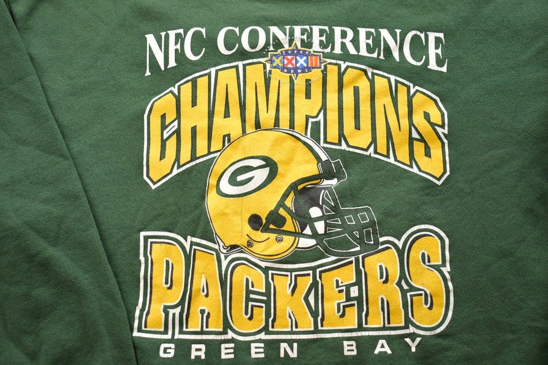 Vintage 1990s Green Bay Packers Super Bowl 32 NFL Crewneck Sweatshirt Men's XL from propervintagecanada