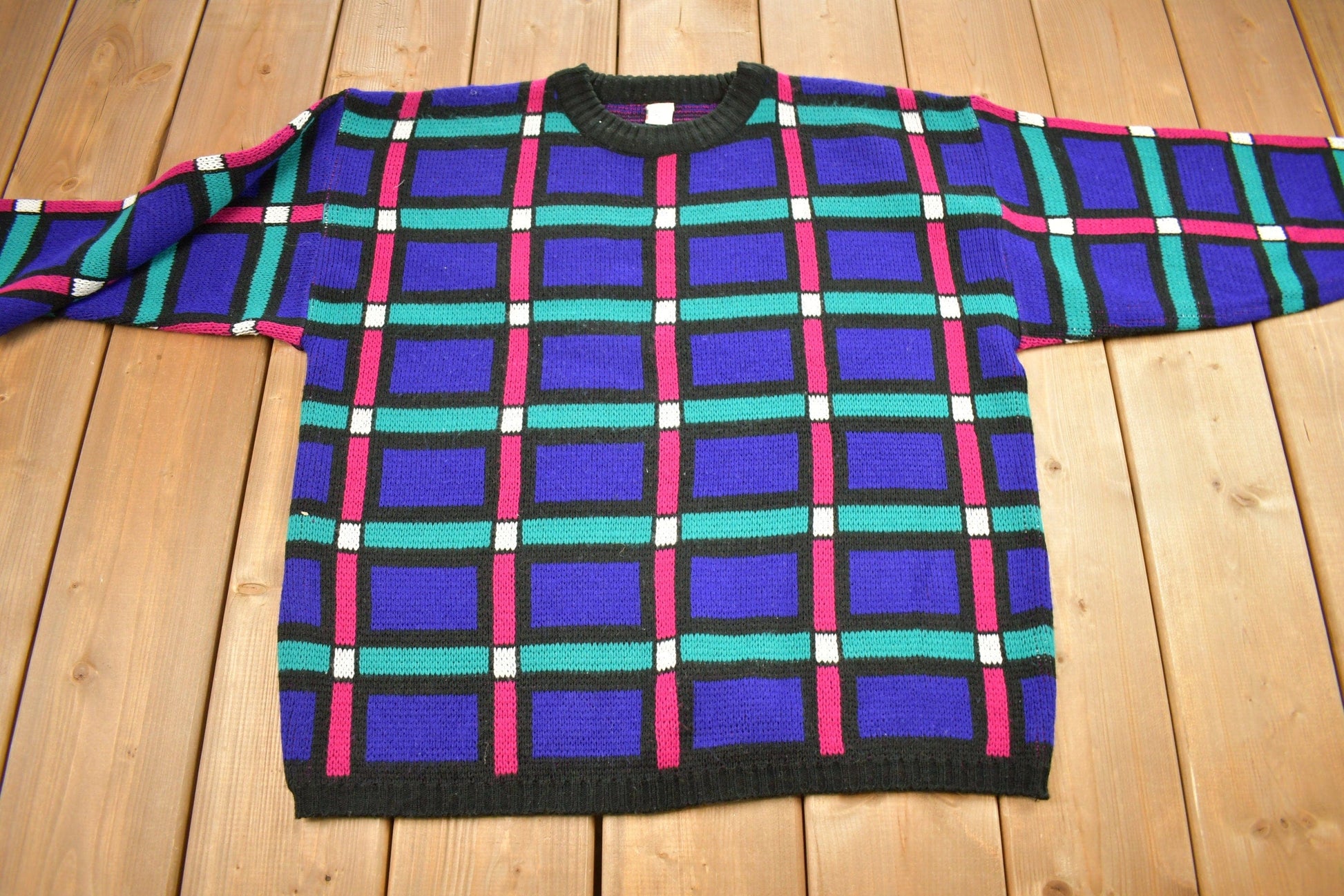 Vintage 1990s Grid Lock Knitted Crewneck Sweater Men's M from propervintagecanada