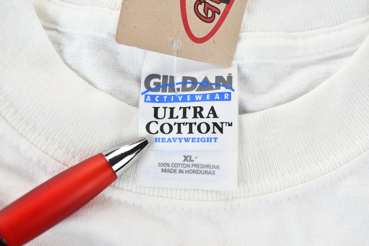 Vintage 1990s GRS Dogs Embroidery and Graphic Single Stitch Basset Hound T-Shirt Men's XL from propervintagecanada