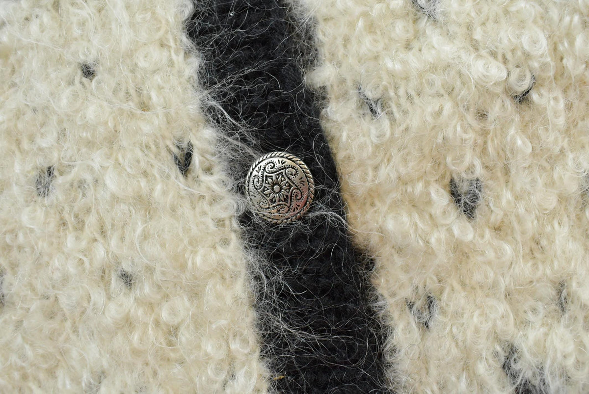 Vintage 1990s Hand Knit Jones New York Mohair Wool Blend Knit Cardigan Sweater Women's 2X from propervintagecanada