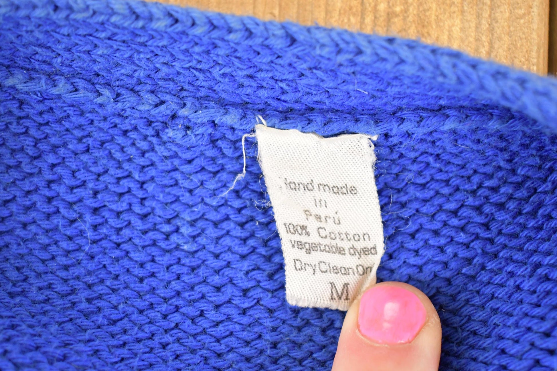 Vintage 1990s Hand Made Landscape Cardigan Knit Sweater Women's M from propervintagecanada