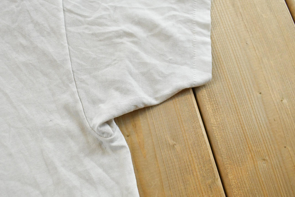 Vintage 1990s Hanes Hawaii Souvenir Graphic T-Shirt Men's L from propervintagecanada