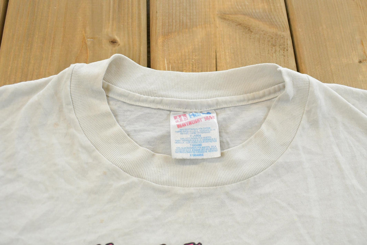 Vintage 1990s Hanes Hawaii Souvenir Graphic T-Shirt Men's L from propervintagecanada