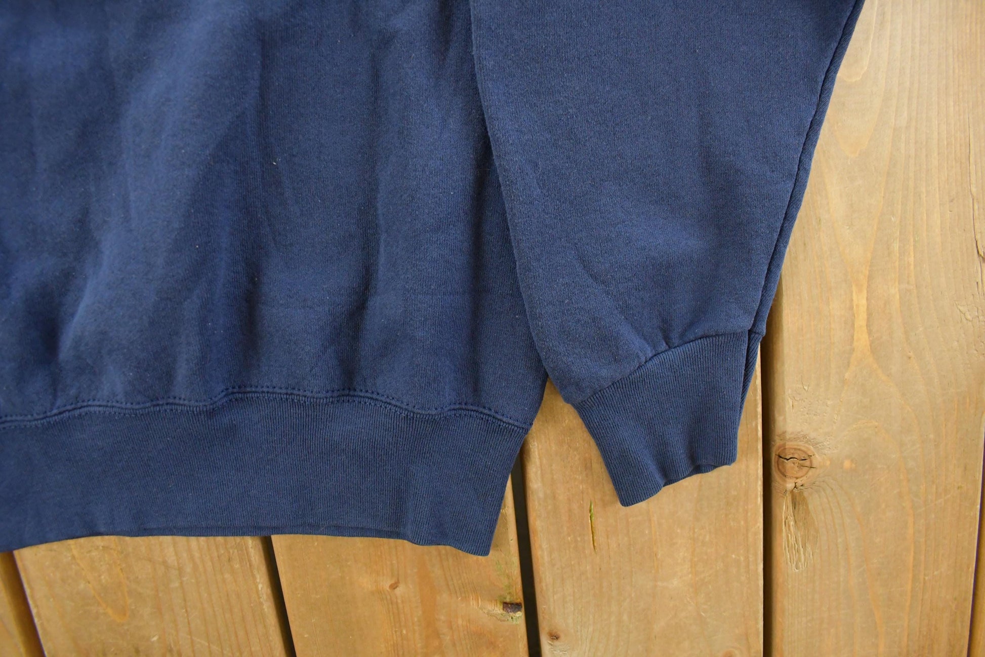 Vintage 1990s Hannibal Dental Group Paisley Crewneck Sweatshirt Men's Large from propervintagecanada