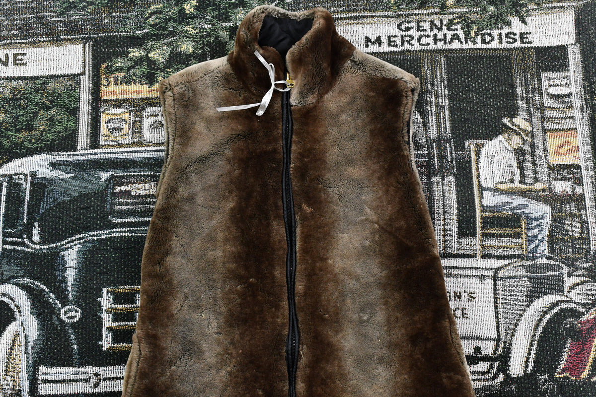 Vintage 1990s Hawke & Co Outfitter Faux Fur Full Zip Vest from propervintagecanada
