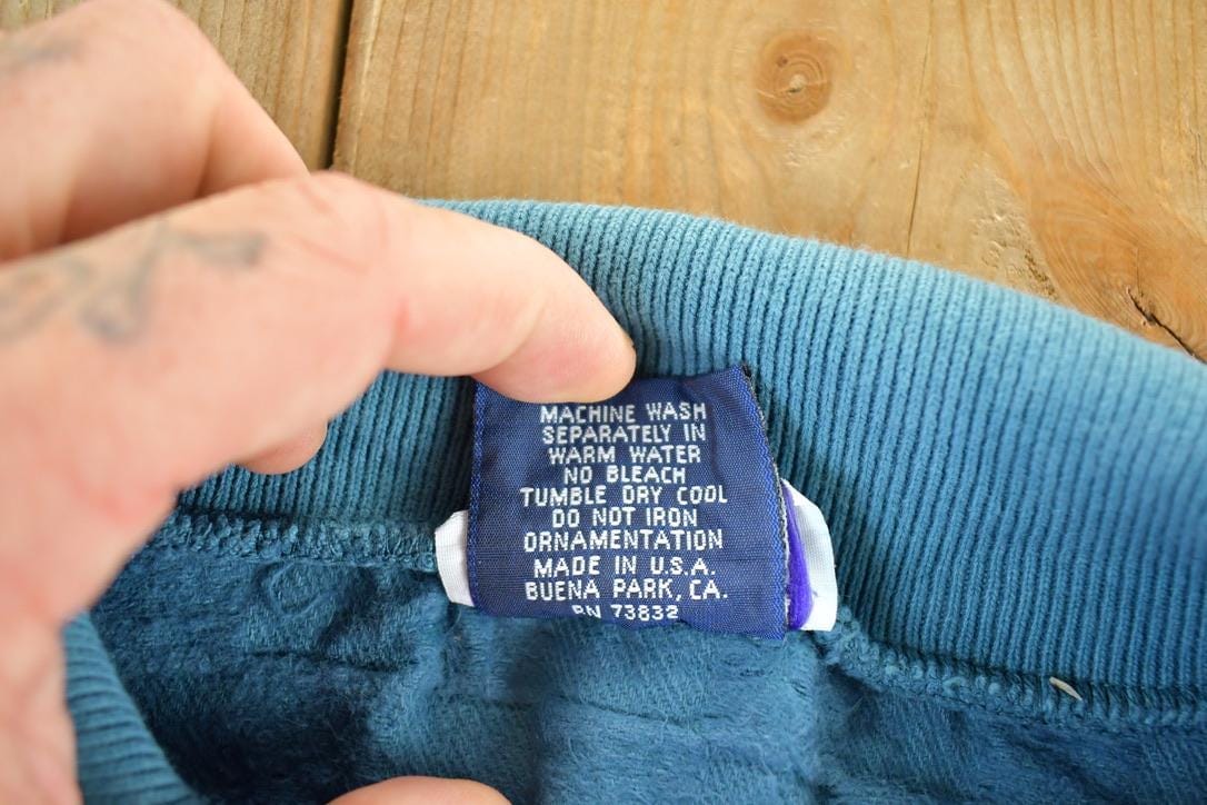 Vintage 1990s Heritage Club Crewneck Sweatshirt Mens L from propervintagecanada