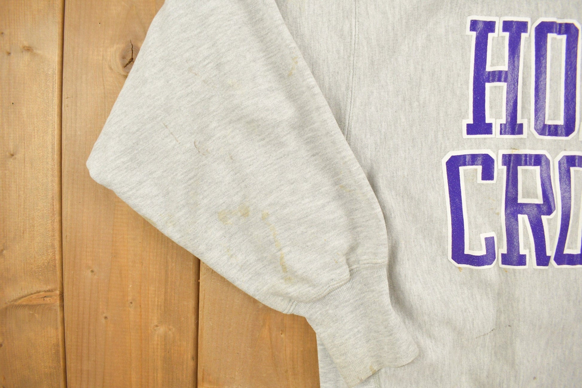 Vintage 1990s Holy Cross Reverse Champion Weave Crewneck Men's L from propervintagecanada
